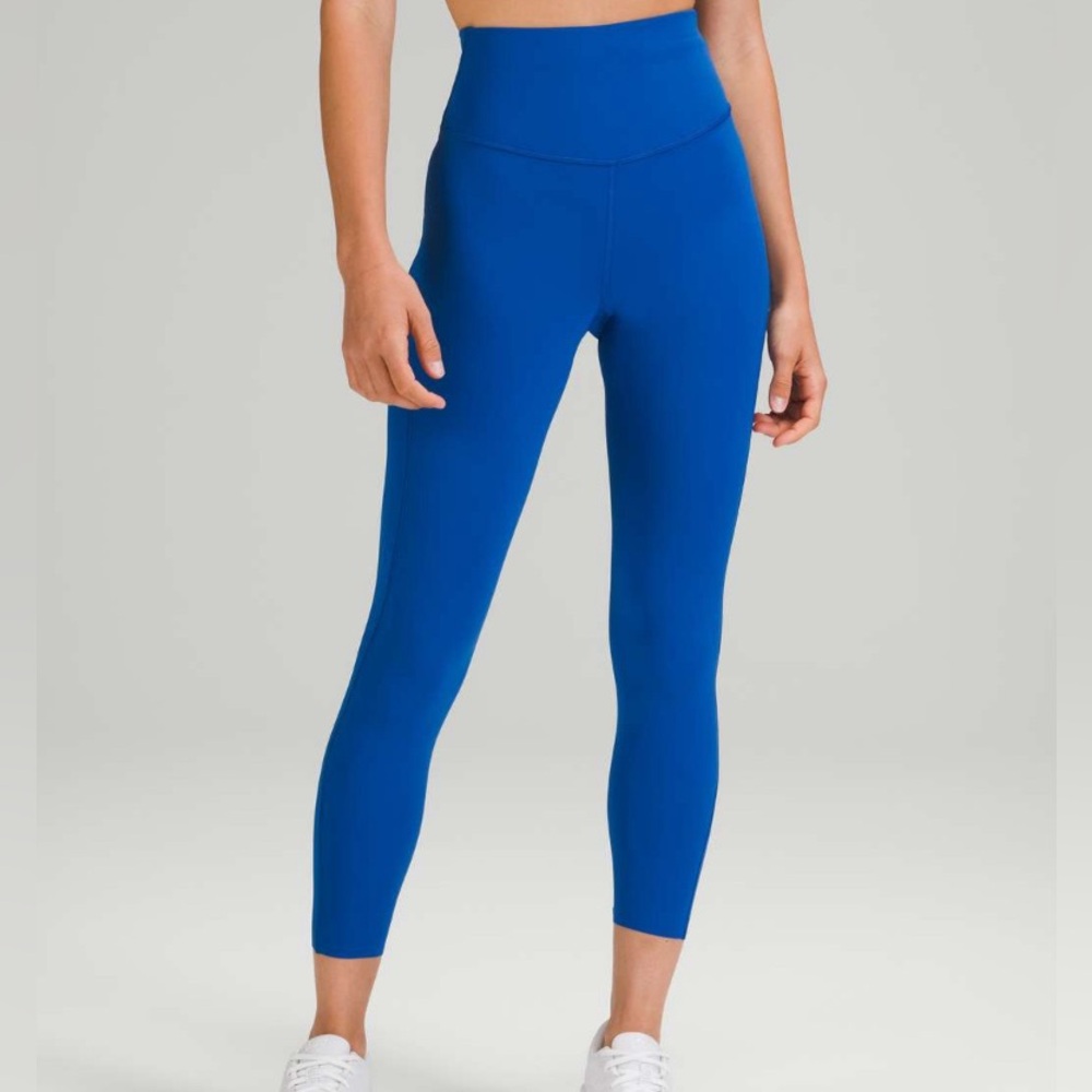 Lululemon Base Pace High-Rise Tight 25” Leggings in Symphony Blue